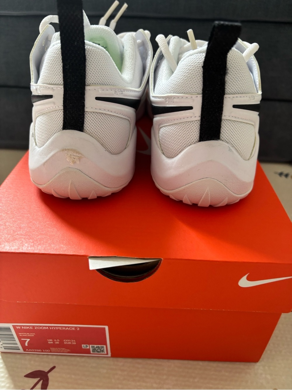 Nike | Zoom Hyperpace 2 Volleyball Sneakers In White Size 7 - Picture 4 of 9